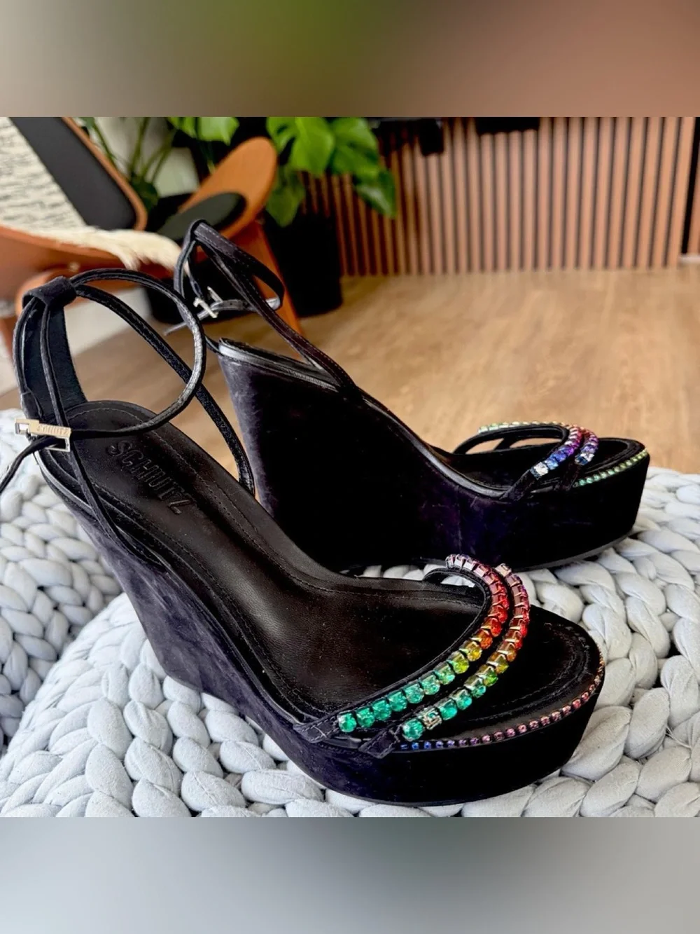 SCHUTZ statement platform